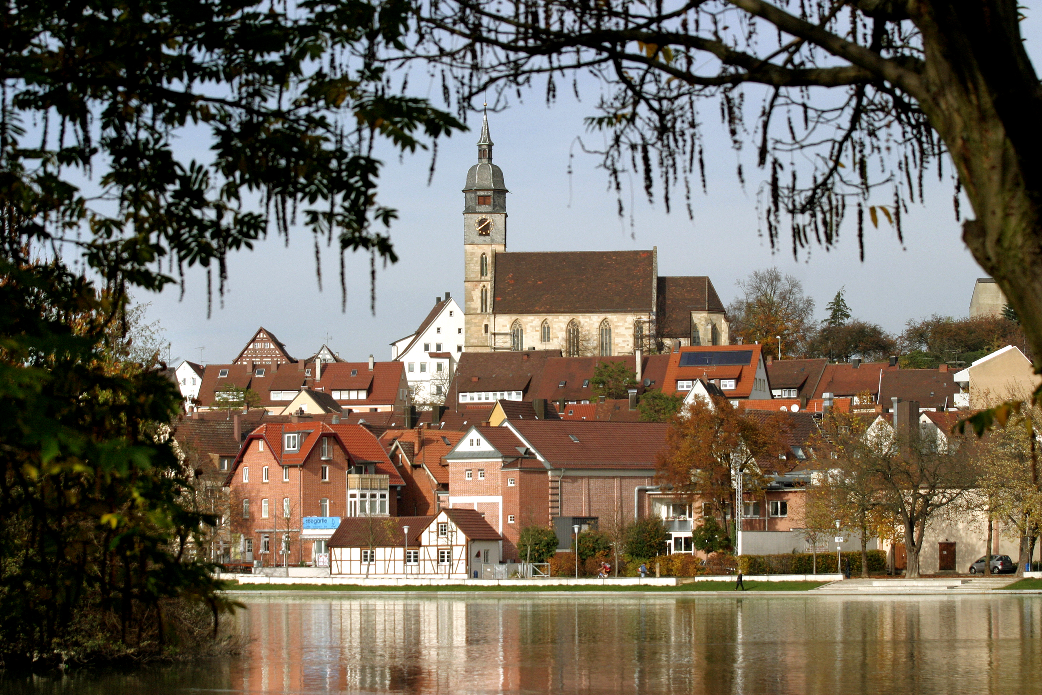 Stadt Blick über den Oberen See auf den SChlossberg